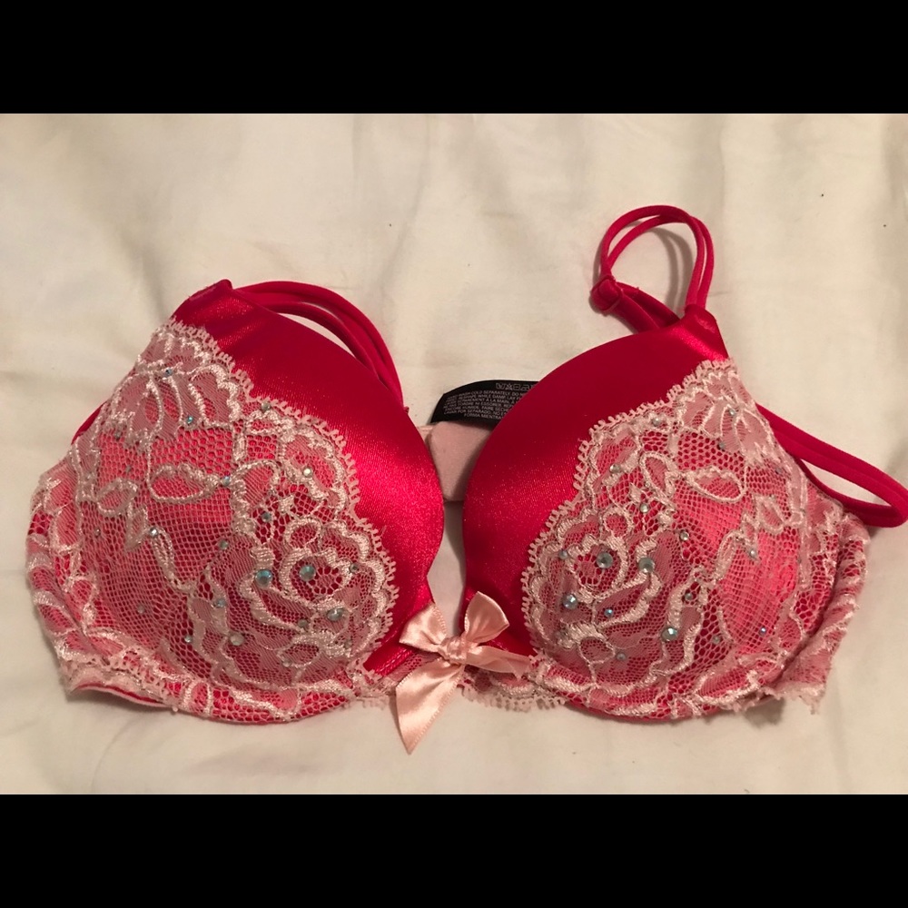 Victoria’s Secret Embellished Push Up Bra